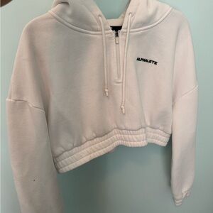 Alphalete Ivory Cropped Sweatshirt